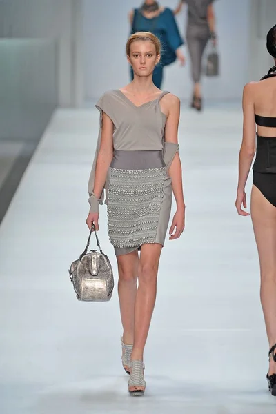 Look 23